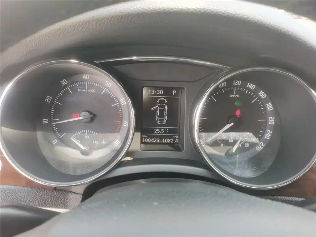 Škoda Superb 2013 1.8TSI Automatic Elite Edition фото 8