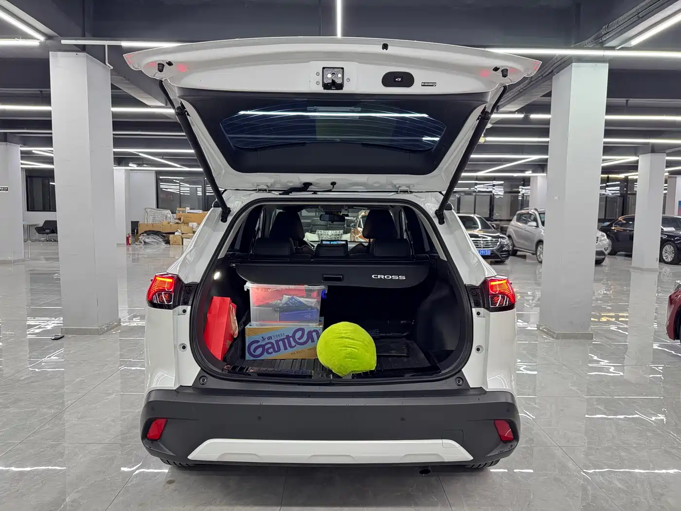 Toyota Corolla Cross 2022 2.0L Premium Edition фото 5