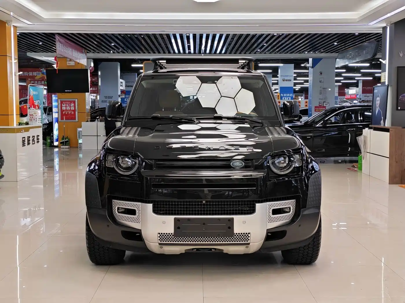 Фото 2 - Land Rover Defender