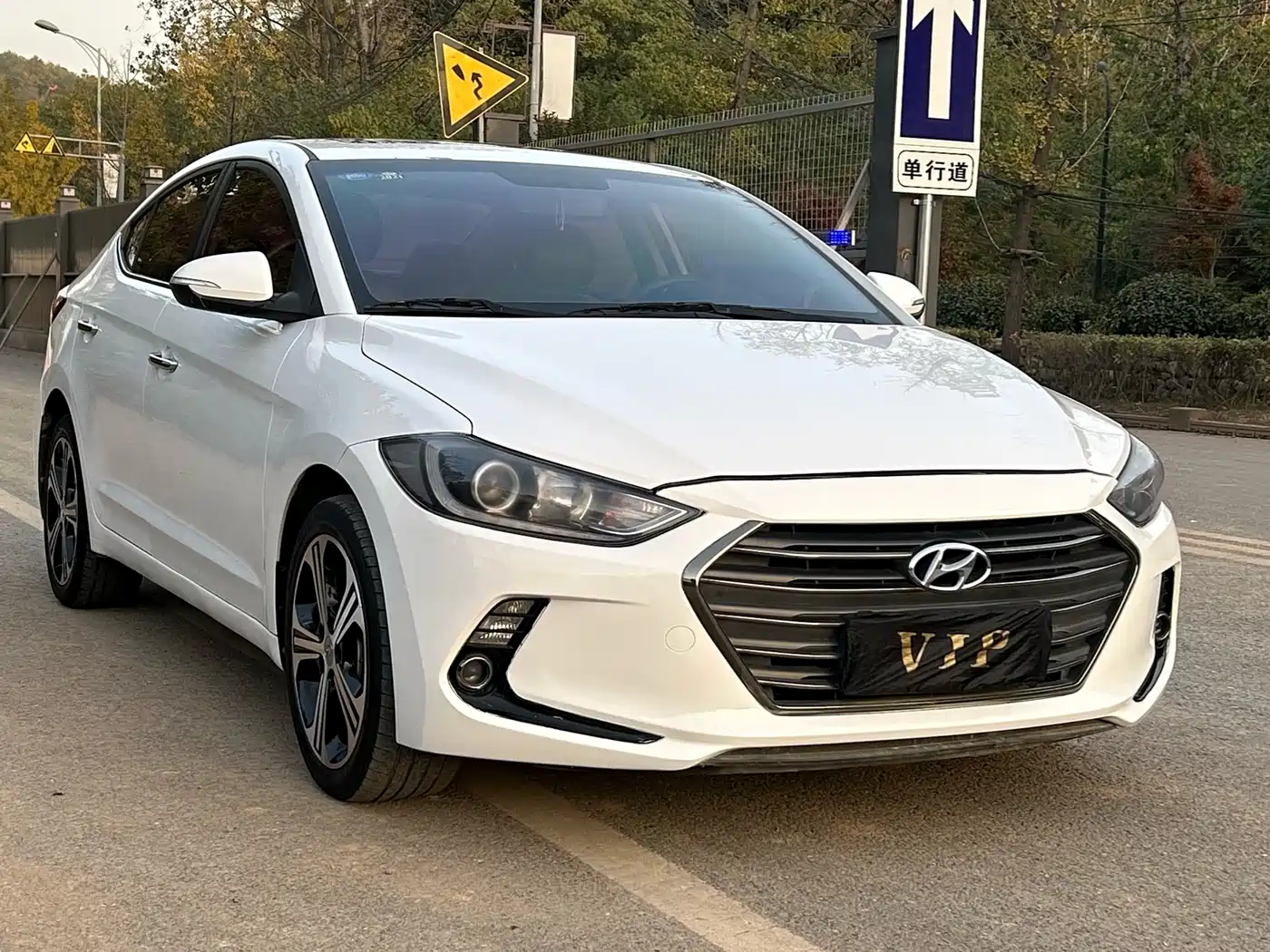 Hyundai Elantra 2019 1.4T Dual-clutch XuanDong·Vitality Type фото 3