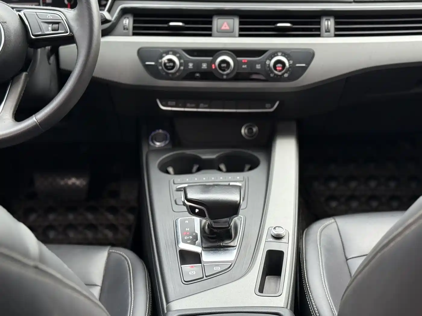 Audi A4L 2017 Plus 40 TFSI Progressive фото 11
