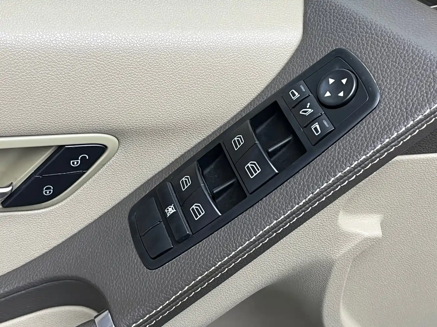 Mercedes-Benz R-Class 2011 R 300 L Business Class фото 10