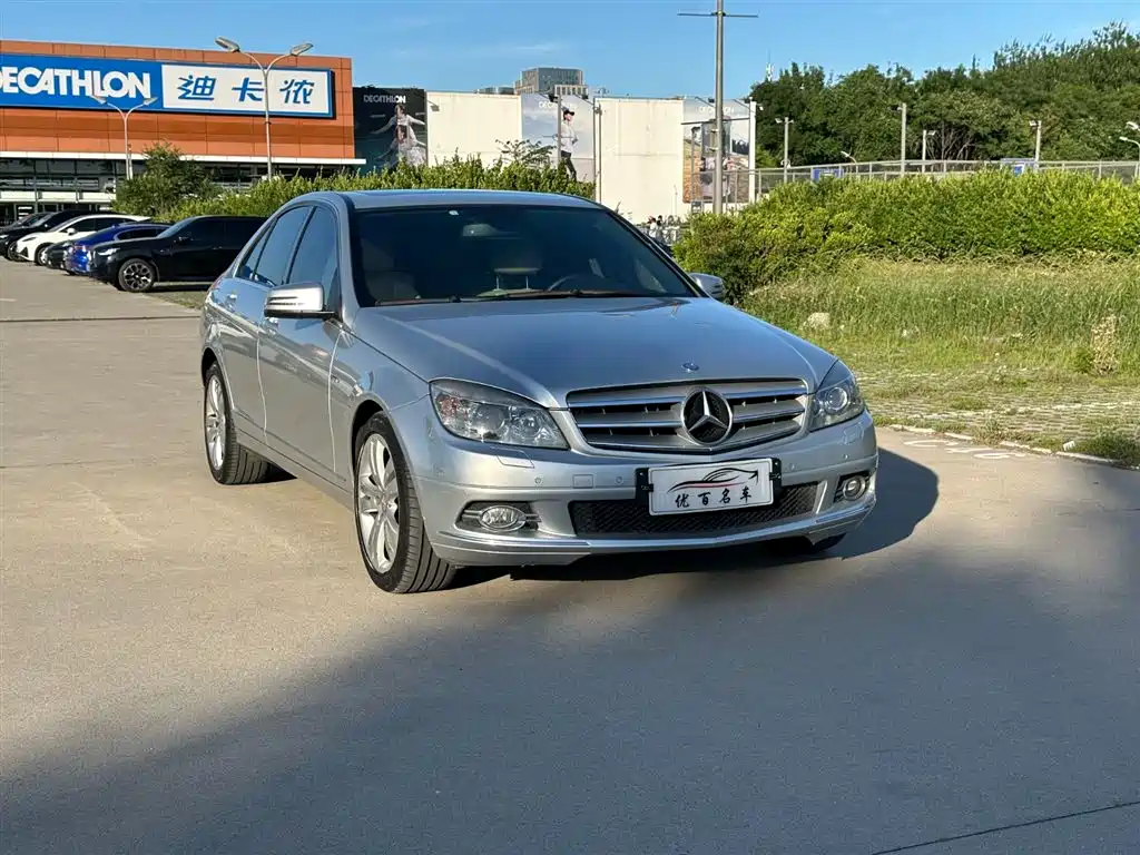 Mercedes-Benz C-Class 2010 C 200 CGI Fashion фото 3