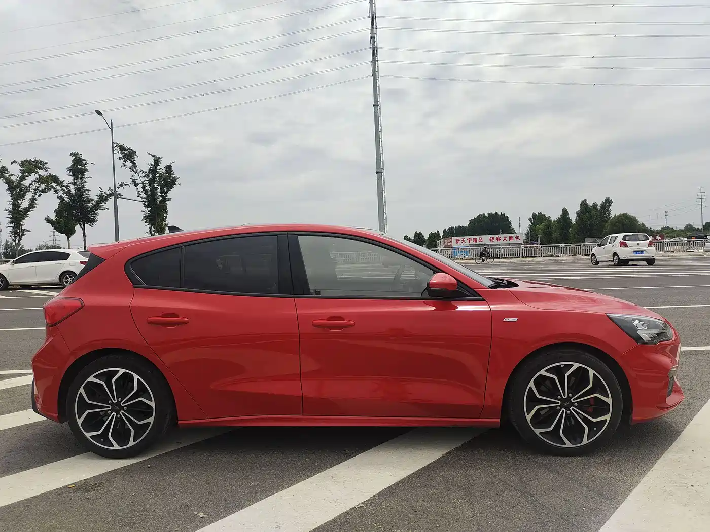 FORD FOX