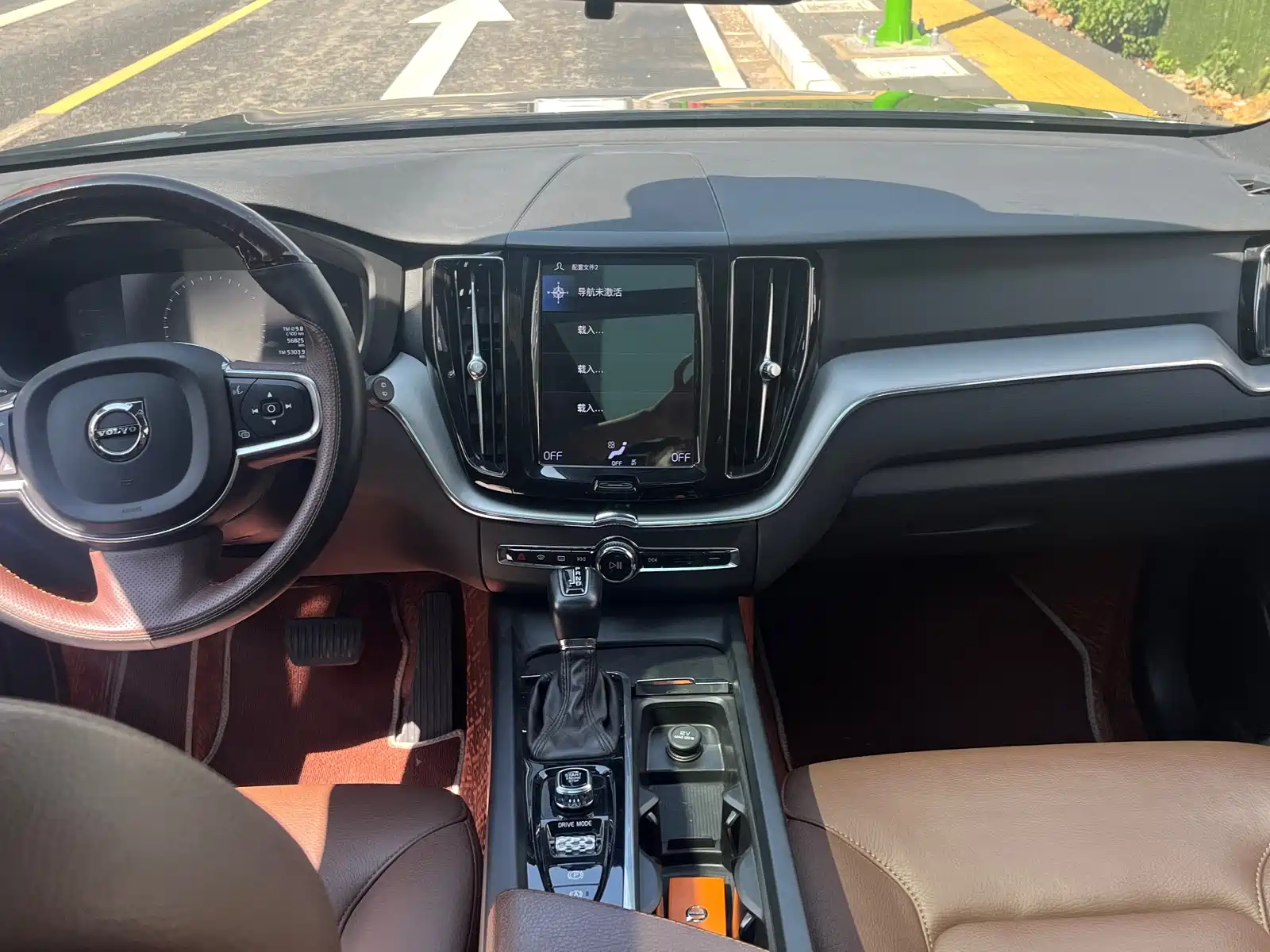 Фото 9 - Volvo XC60
