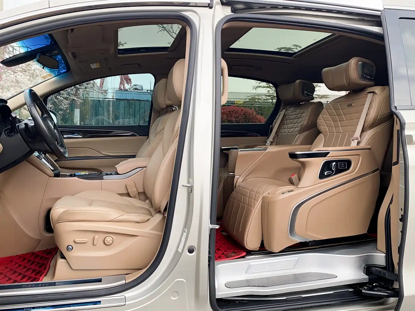Buick GL8 2017 ES 28T Luxury China V фото 18