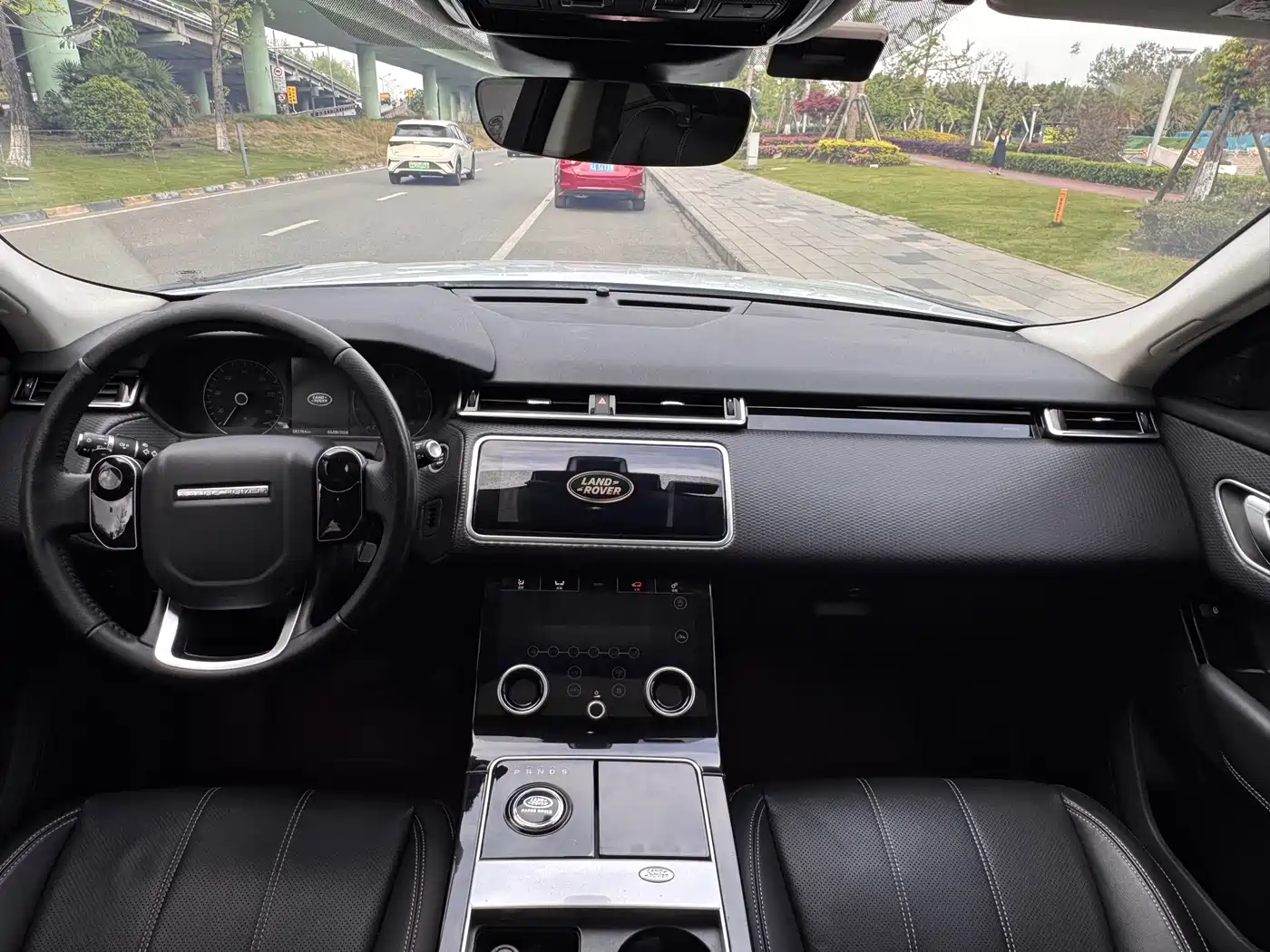Land Rover Range Rover Velar 2017 P380 R-DYNAMIC S фото 9