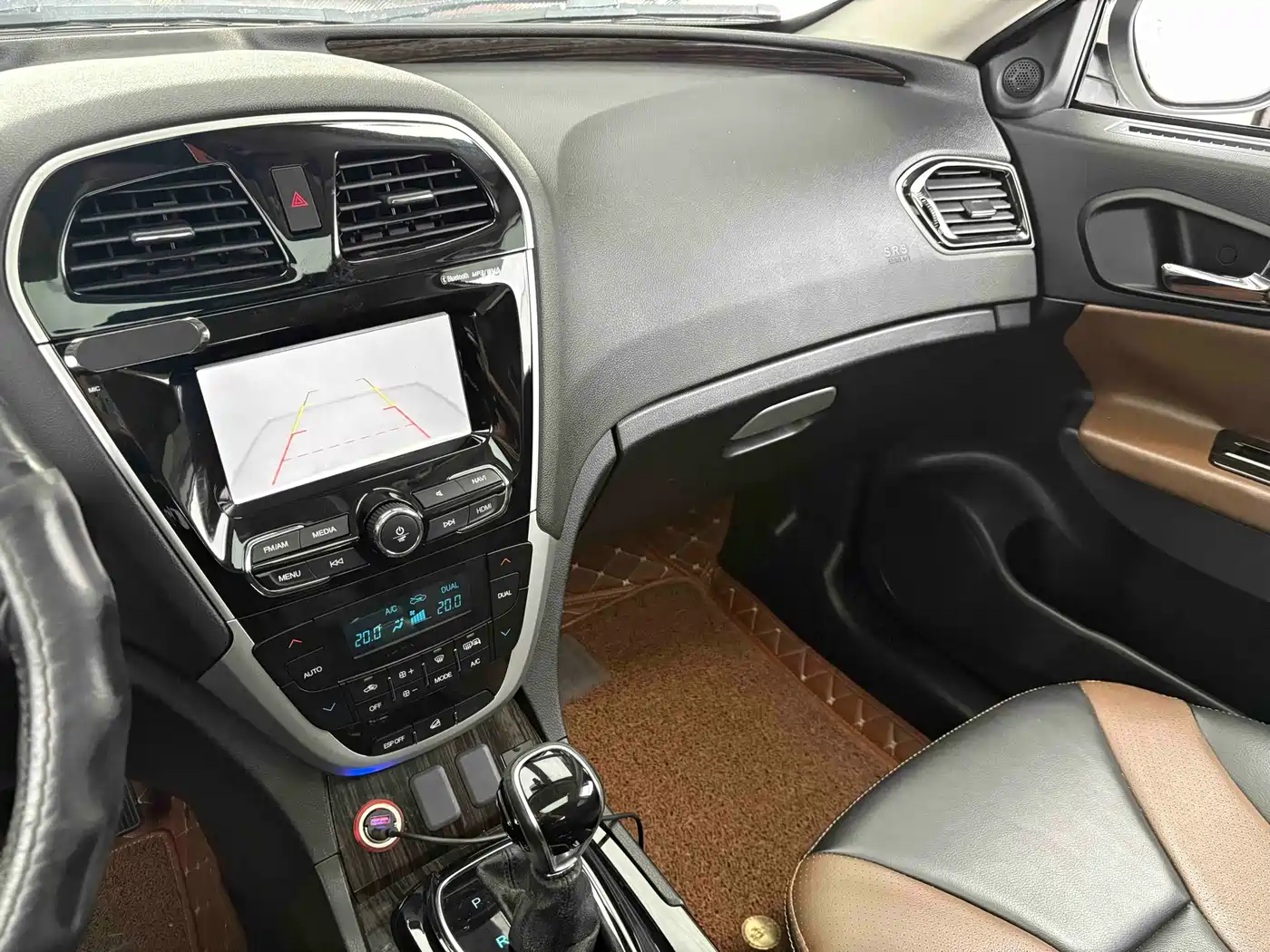 GAC Trumpchi Trumpchi GS5 Super 2016 1.8T Auto 2WD Anniversary Edition фото 14