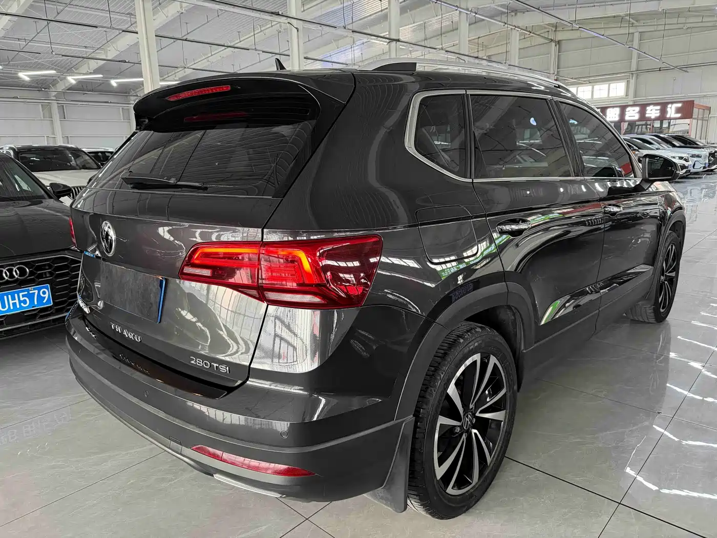 Volkswagen Tharu 2022 280TSI FWD Luxury Edition фото 4