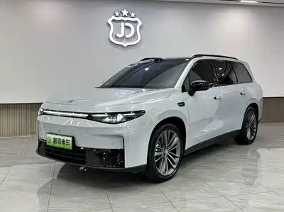 Leapmotor C16