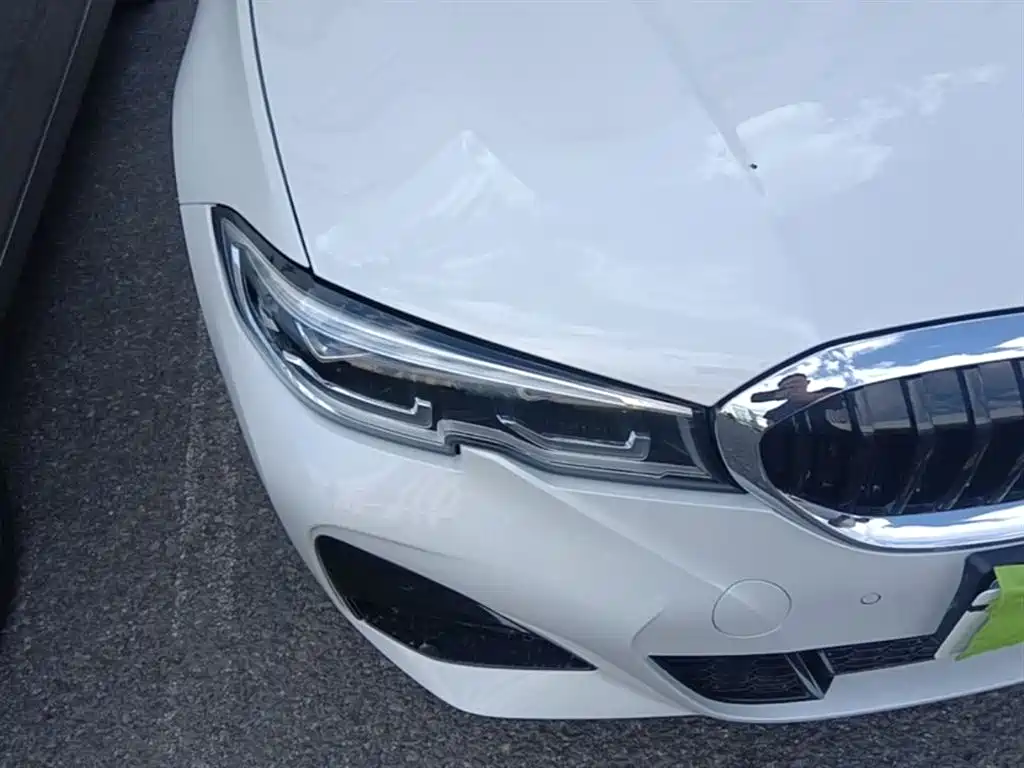 BMW 3-SERIES