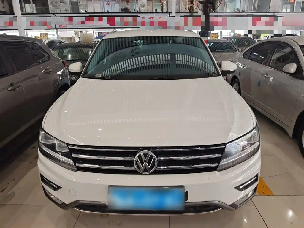 Volkswagen Tiguan L 2018 330TSI Automatic 2WD Comfort Edition фото 3