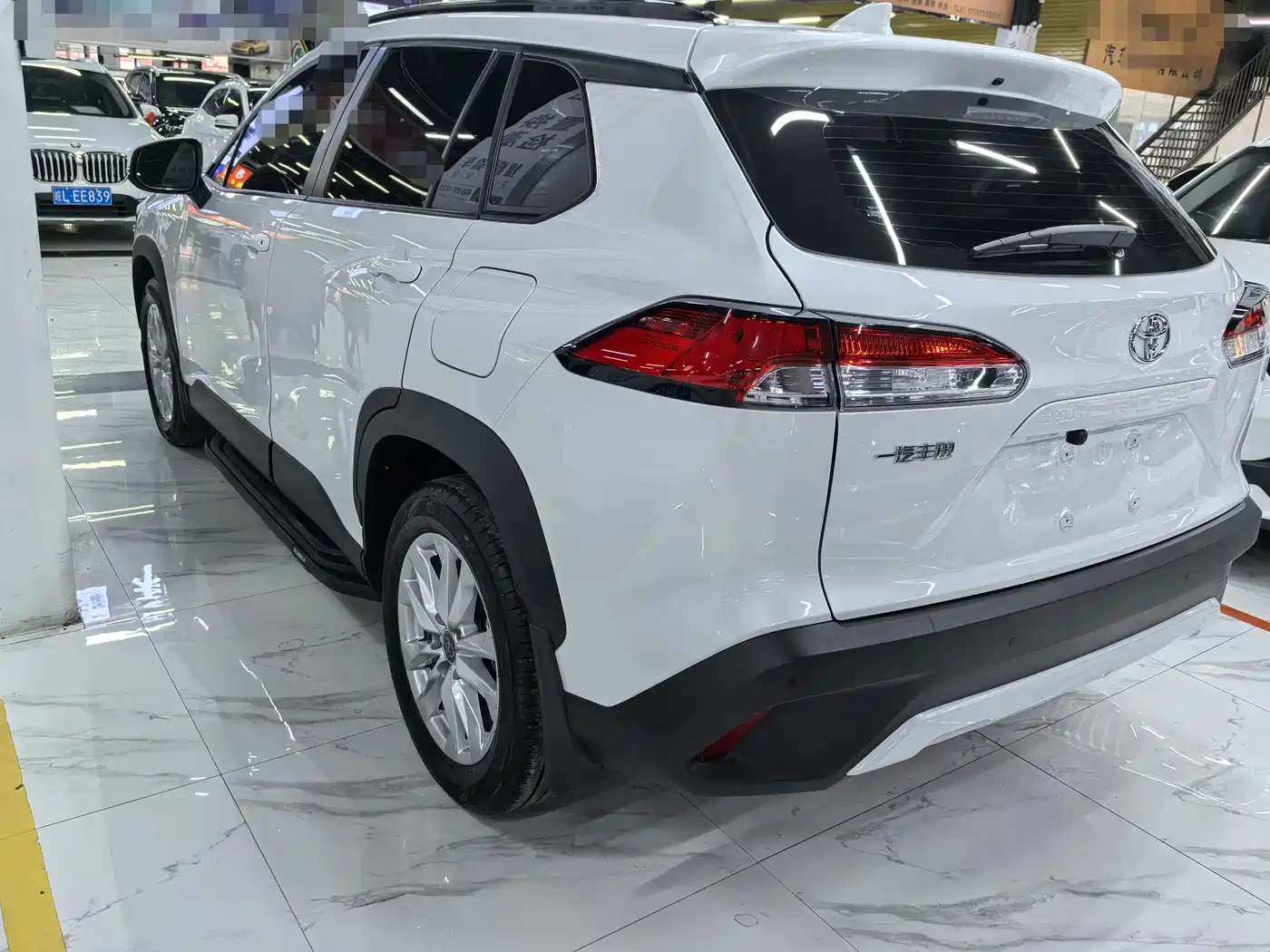 Toyota Corolla Cross 2023 2.0L Luxury Edition фото 4