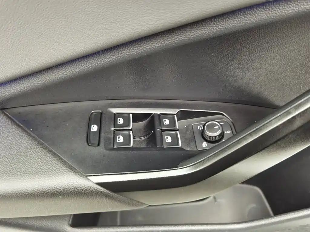 Volkswagen Sagitar, миниатюра 9