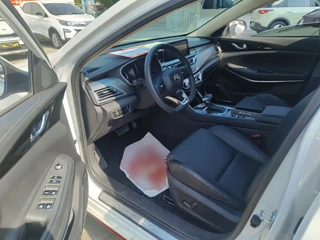 Changan Ruicheng CC 2021 2021 Blue Whale Edition 1.5T DCT Luxury