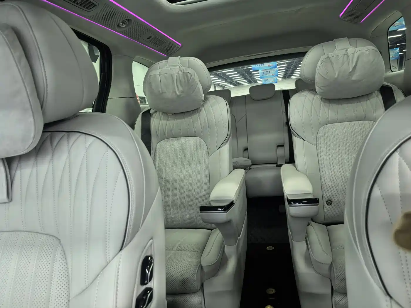 Voyah Auto Voyah Dreamer 2025 PHEV AWD Flagship Kunpeng Edition фото 9