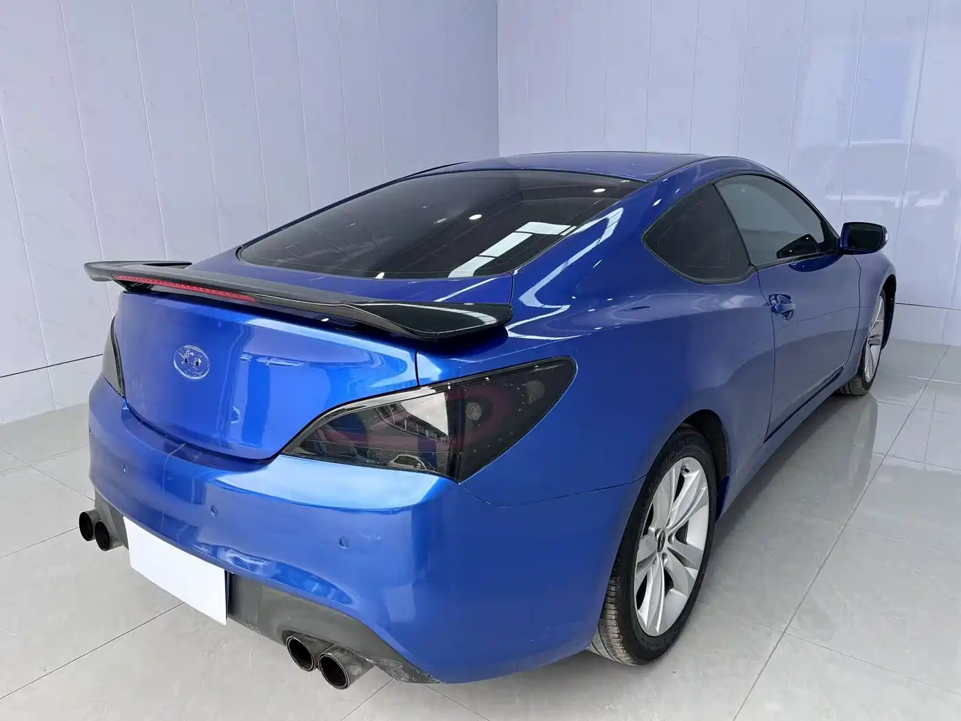 Hyundai Genesis Coupe 2009 2.0T Automatic Elegant Edition фото 5