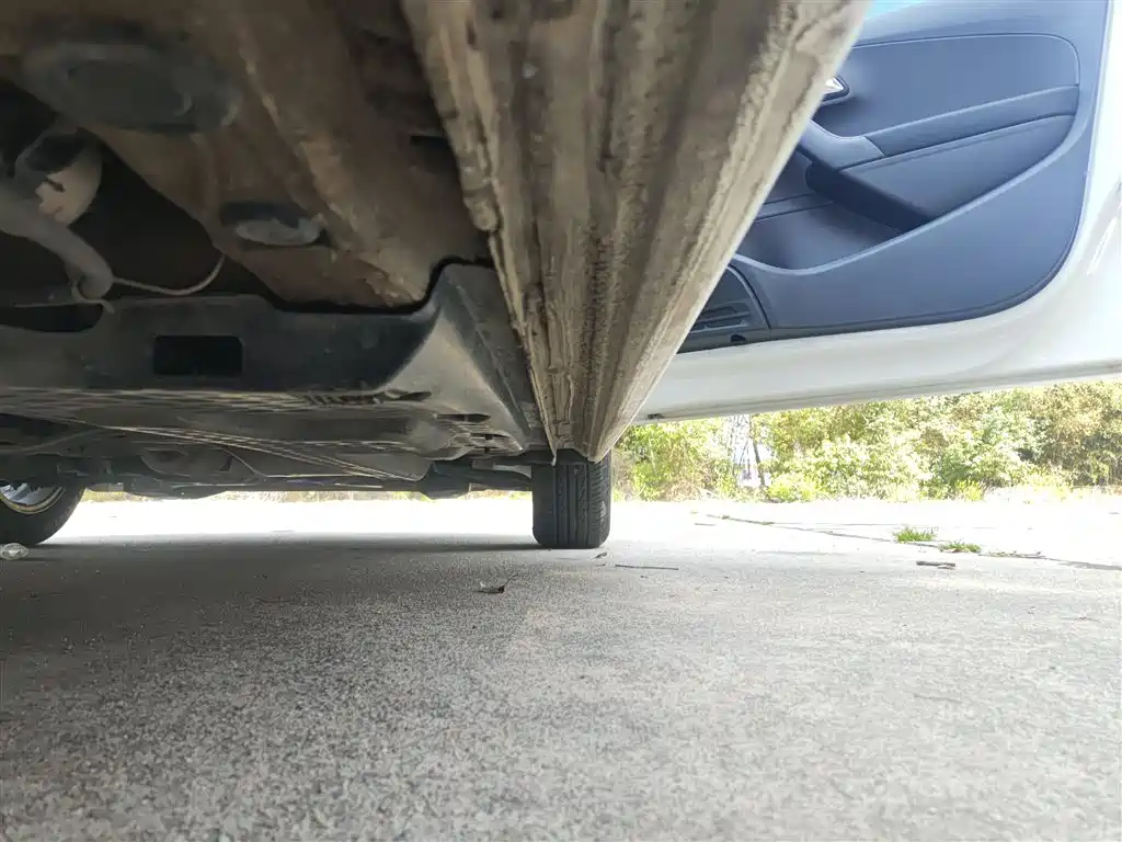 Volkswagen Polo 2016 1.4L Manual Trend фото 19