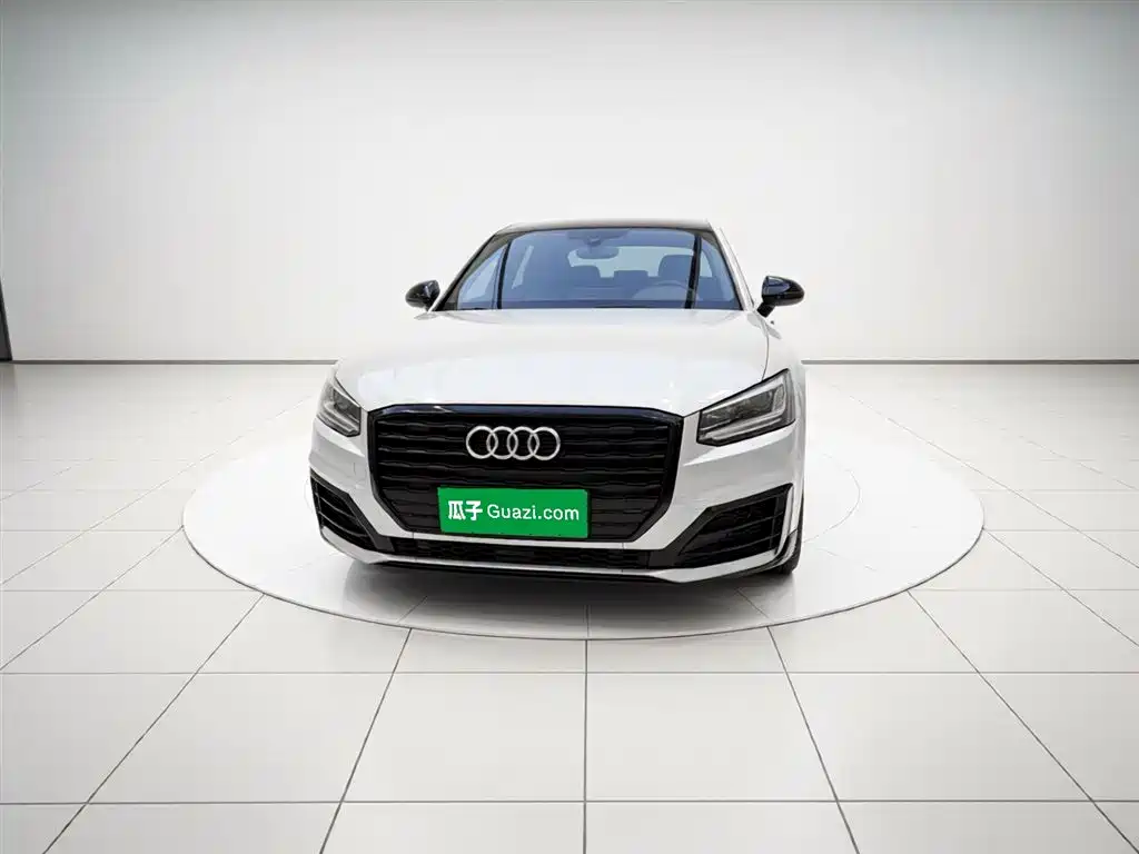 Audi Q2L 2020 35 TFSI Progressive Dynamic Model фото 2