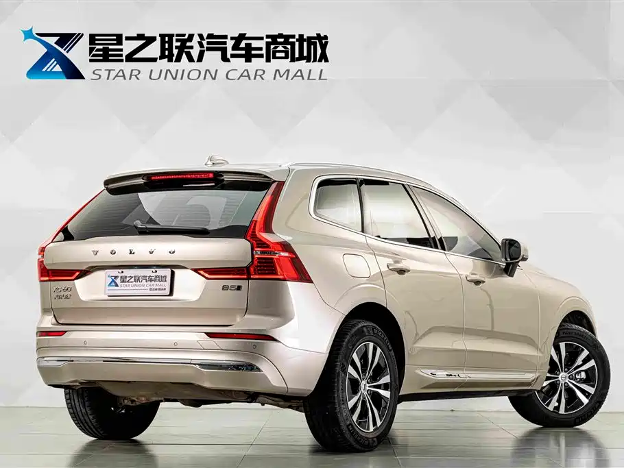 Фото 6 - Volvo XC60