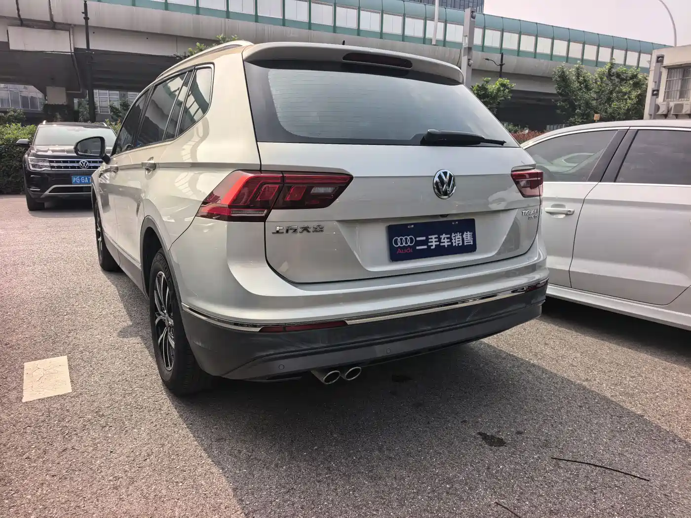 Volkswagen Tiguan L 2018 330TSI Automatic 2WD Luxury Edition фото 6