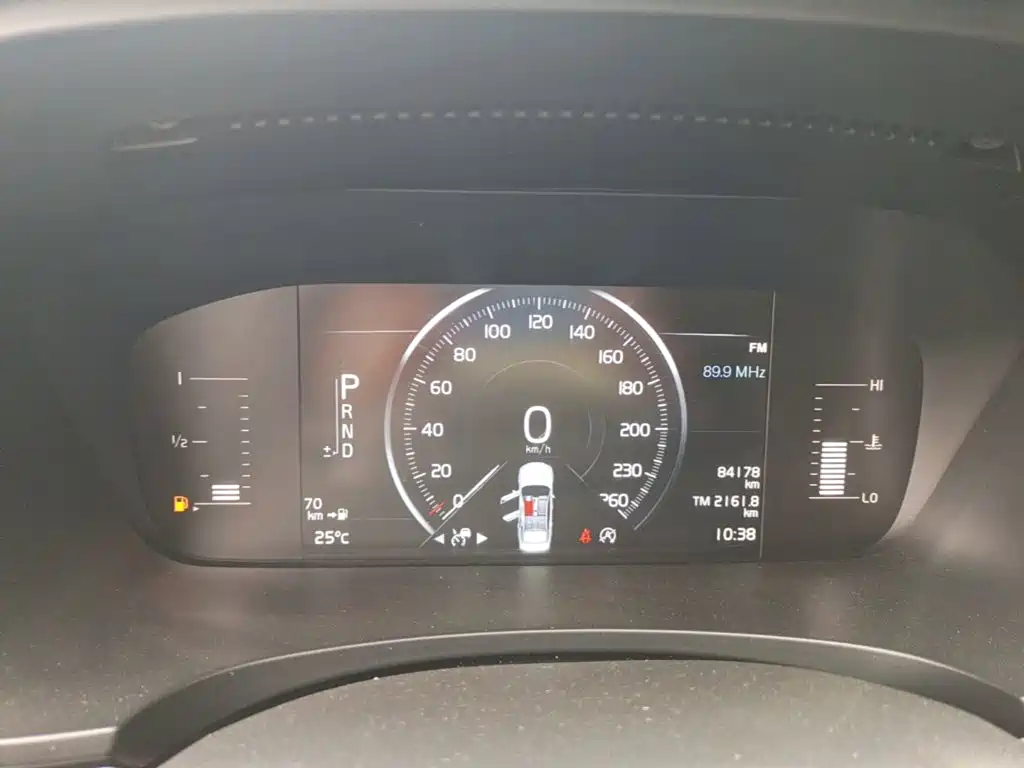 Фото 12 - Volvo S90