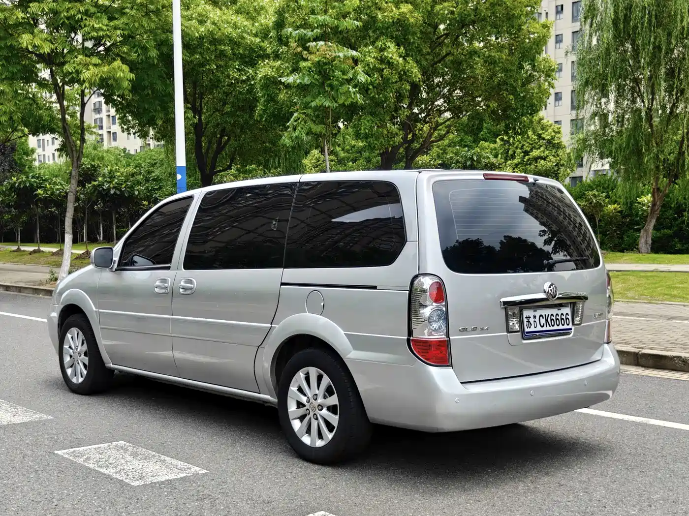 Buick GL8 2013 2.4L Comfort Edition фото 6
