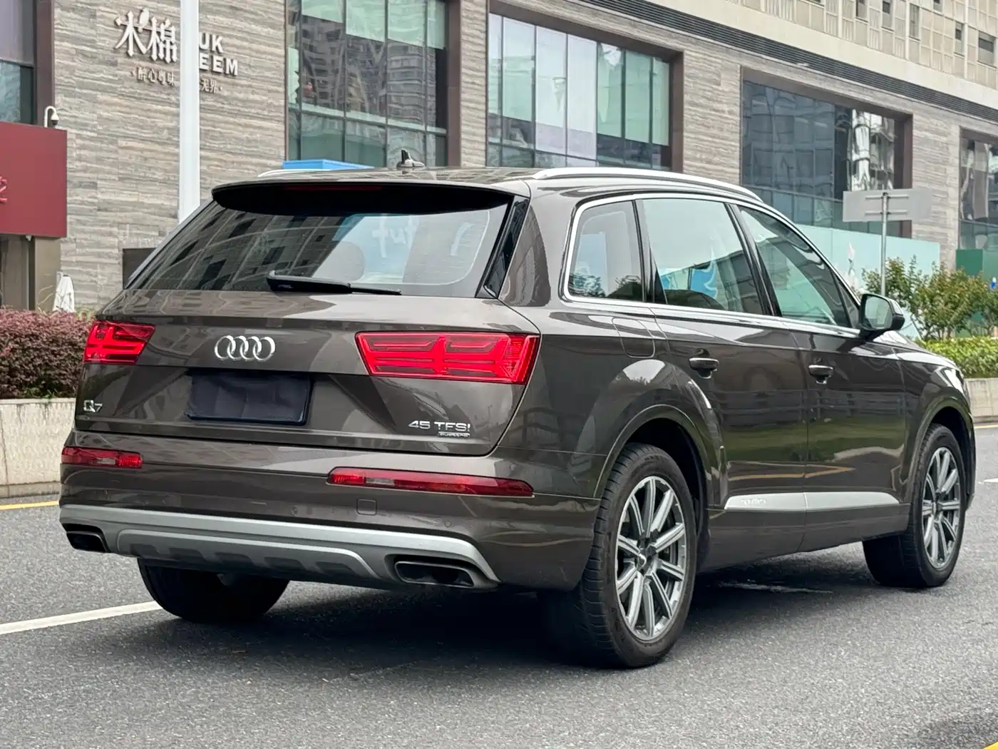 AUDI Q7