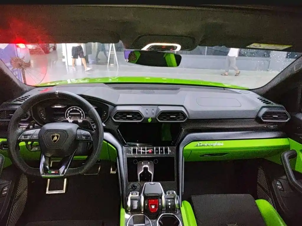 Lamborghini Urus 2021 4.0T V8 фото 4
