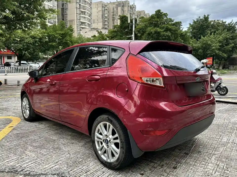 Ford Fiesta 2014 2013 Hatchback 1.5L Automatic Fashion