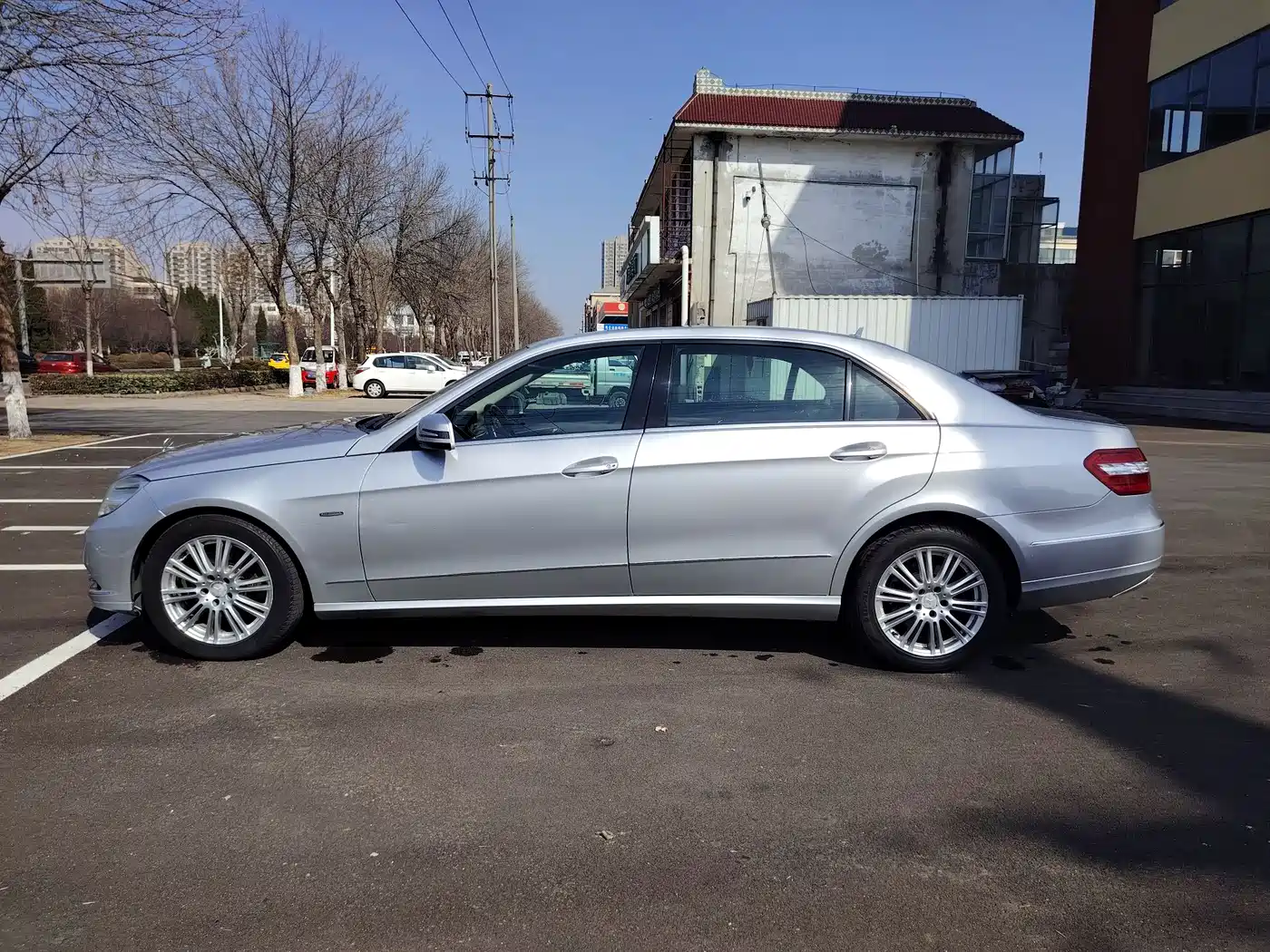 Mercedes-Benz E-Class 2011 E 200 L CGI Elegance фото 8