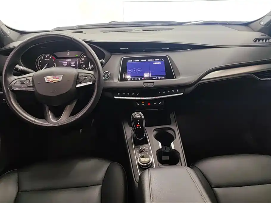 Cadillac XT4 2022 28T FWD Luxury фото 12