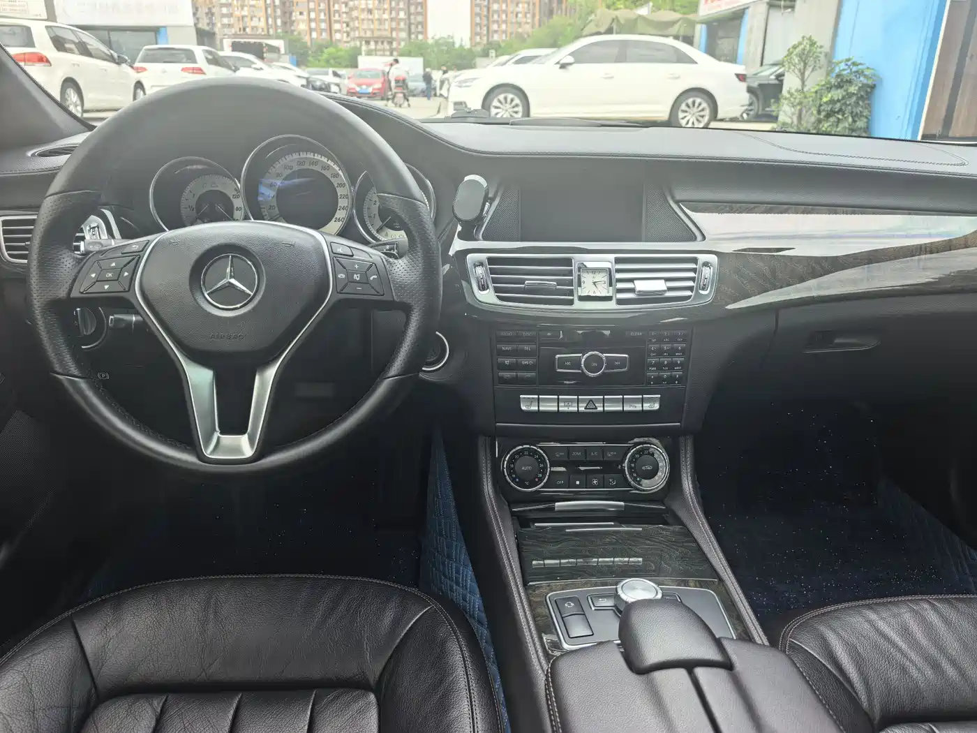 Mercedes-Benz CLS 2012 CLS 300 CGI фото 15
