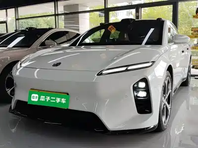 NIO ET5