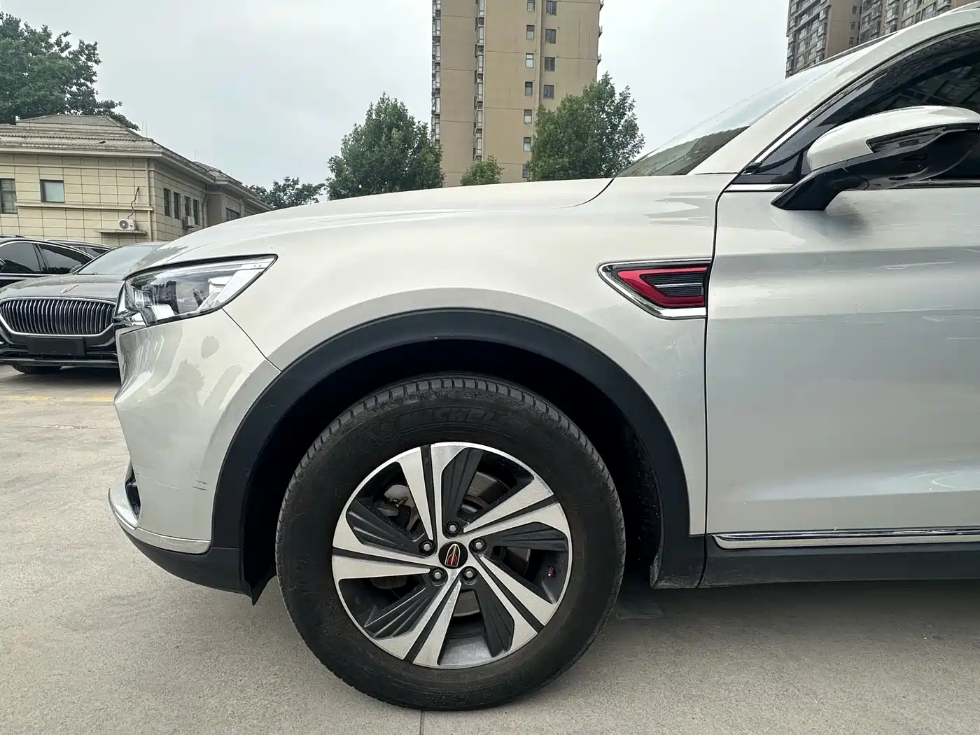 Hongqi HS5 2022 2.0T Smart Connect Premium Edition фото 9