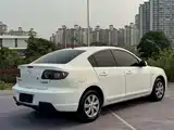 Фото 4 - Mazda 3
