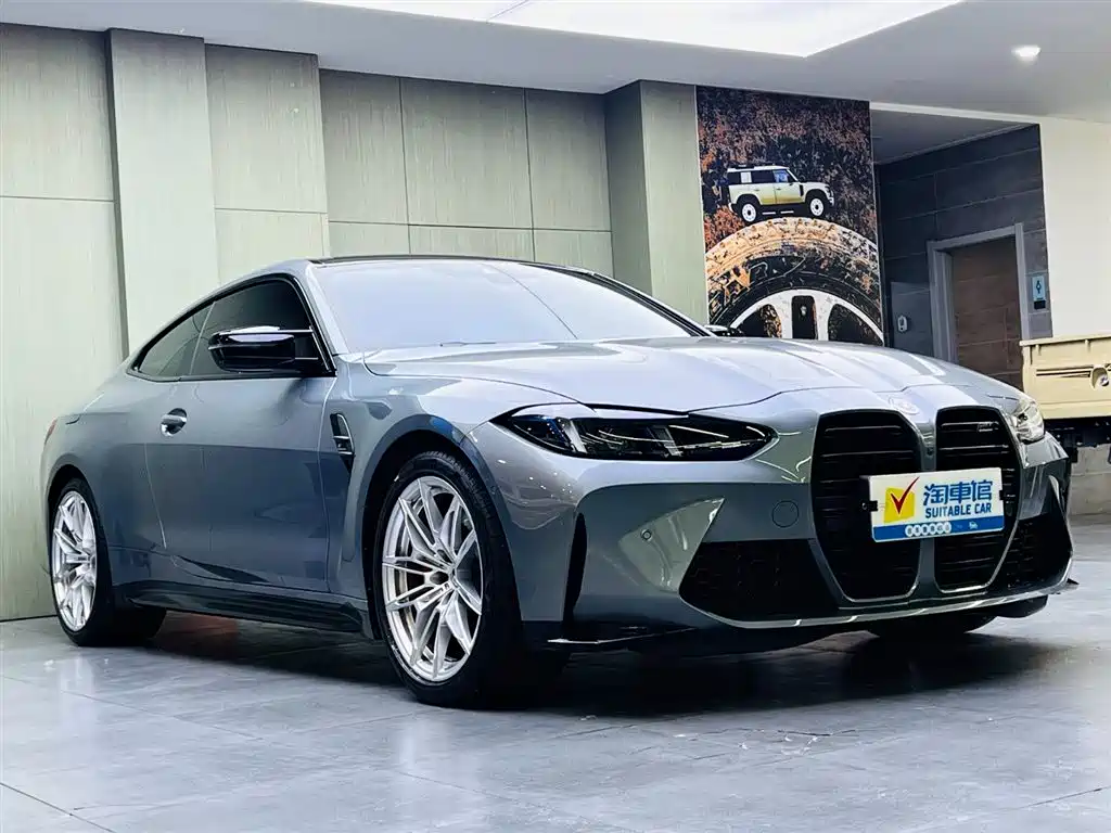 BMW M4 2024 BMW M4 Coupe M xDrive Competition фото 3
