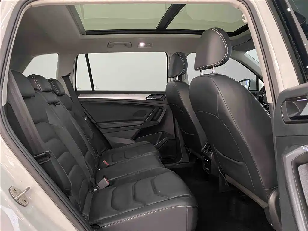 Volkswagen Tiguan L 2019 Facelift 330TSI Auto 2WD Panorama Comfort China VI фото 18