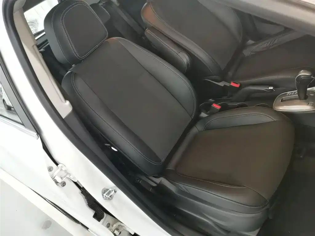 Chevrolet Trax 2014 1.4T Automatic 2WD Luxury фото 25