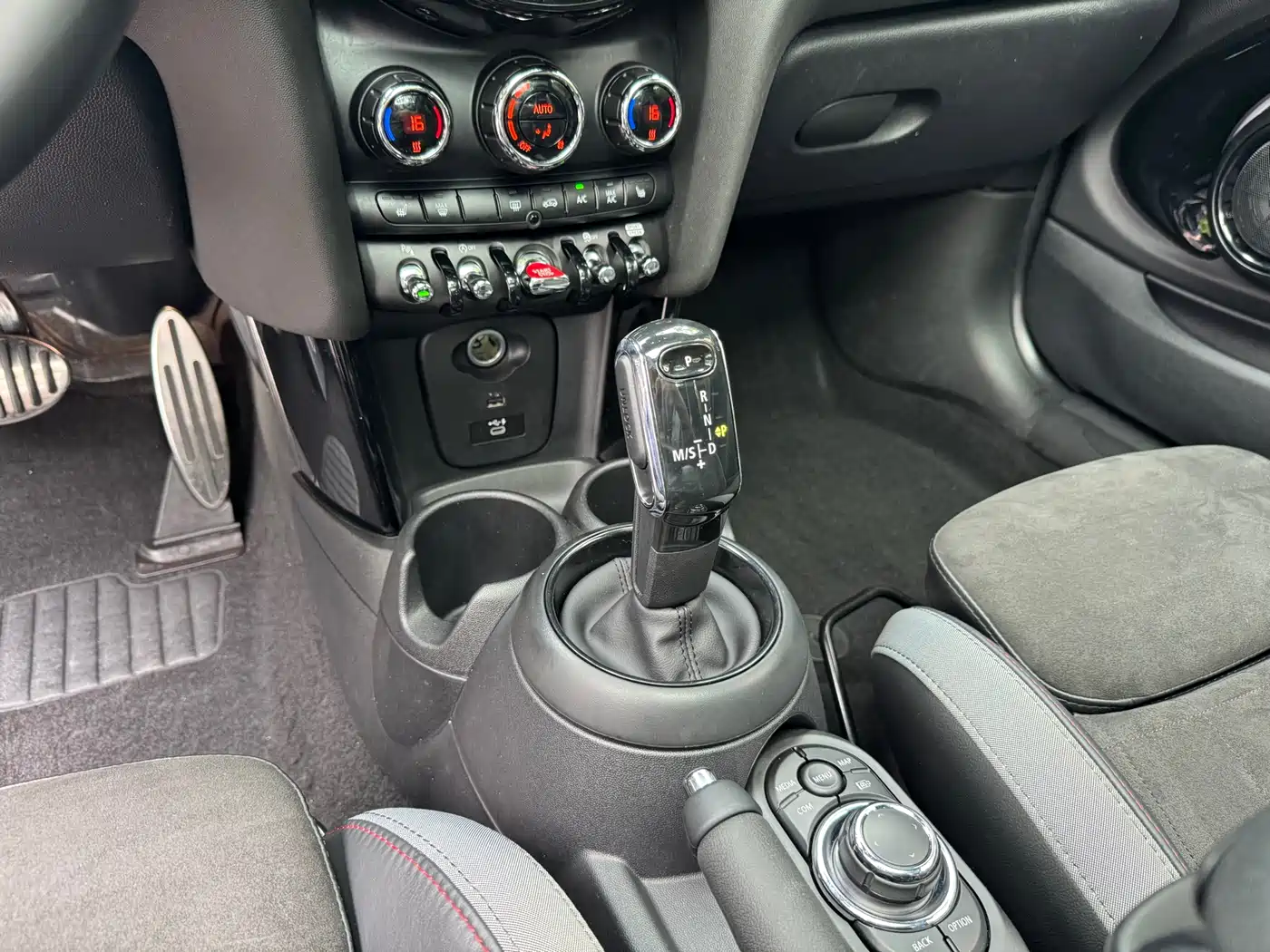MINI JCW 2022 2.0T JOHN COOPER WORKS ALL-IN фото 12
