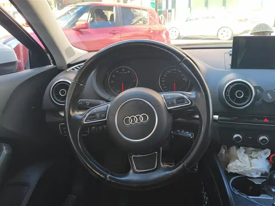 Audi A3 2016 Sportback 35 TFSI Leadership фото 15