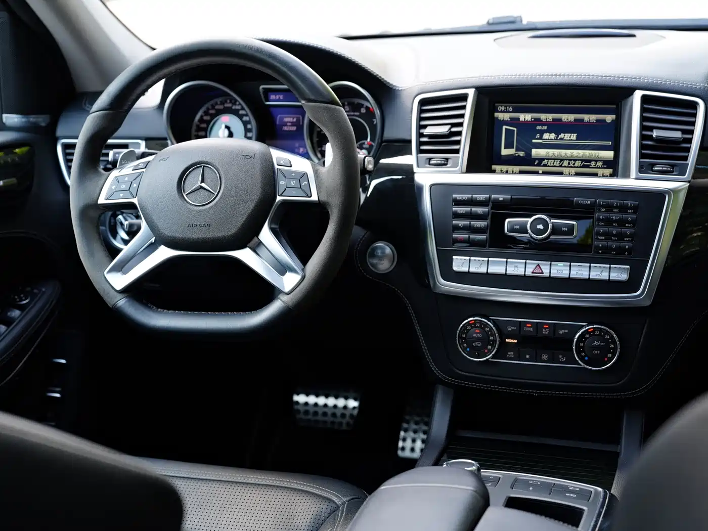 Mercedes-Benz GL-Class AMG 2015 2014 AMG GL 63