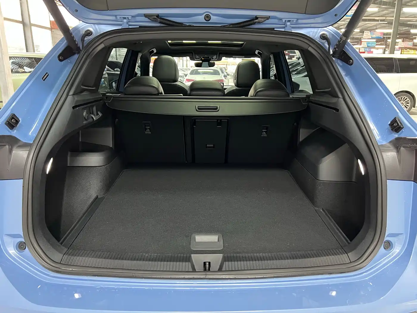 Volkswagen Tiguan L 2024 PRO 380TSI AWD R-Line Intelligent Leader Edition фото 20