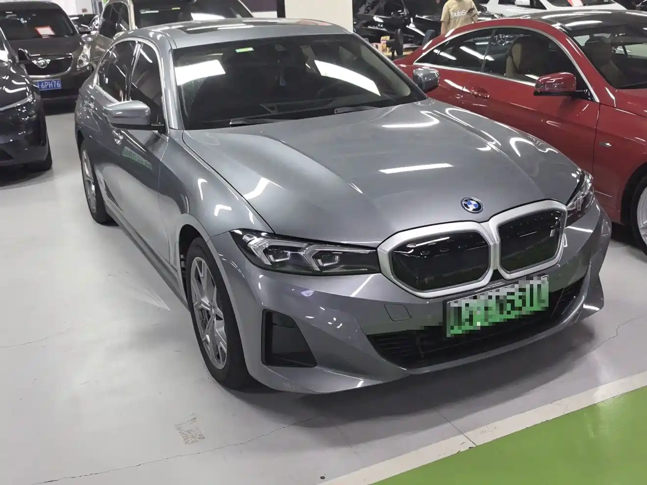 Фото 3 - BMW i3
