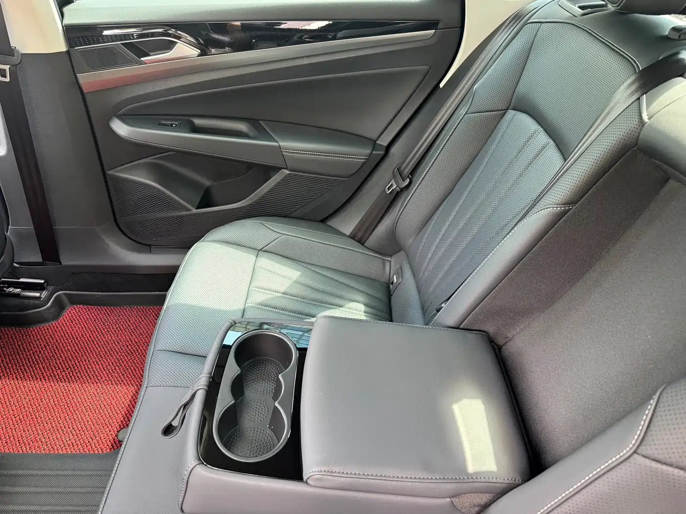 Volkswagen Passat, миниатюра 13
