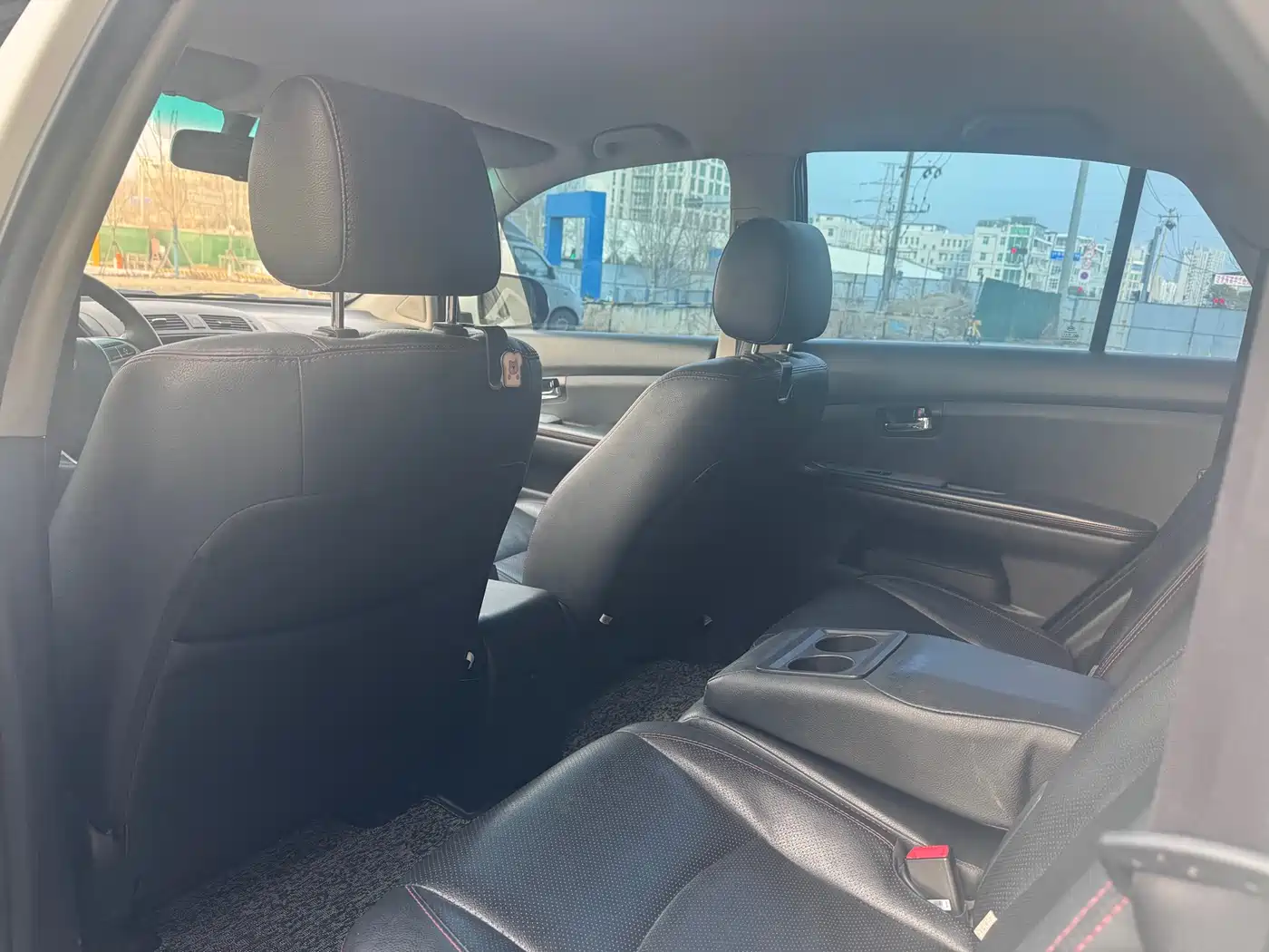 BYD S6 2014 Model 2.0L Manual Luxury 5-Seater фото 7