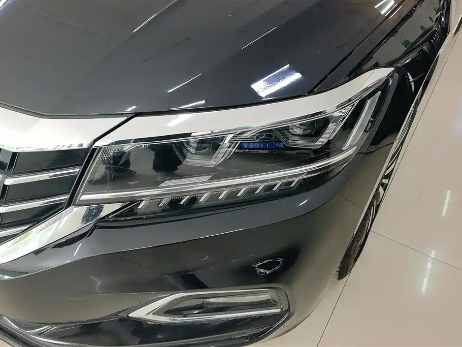 Volkswagen Passat 2019 330TSI Luxury Edition China VI фото 5