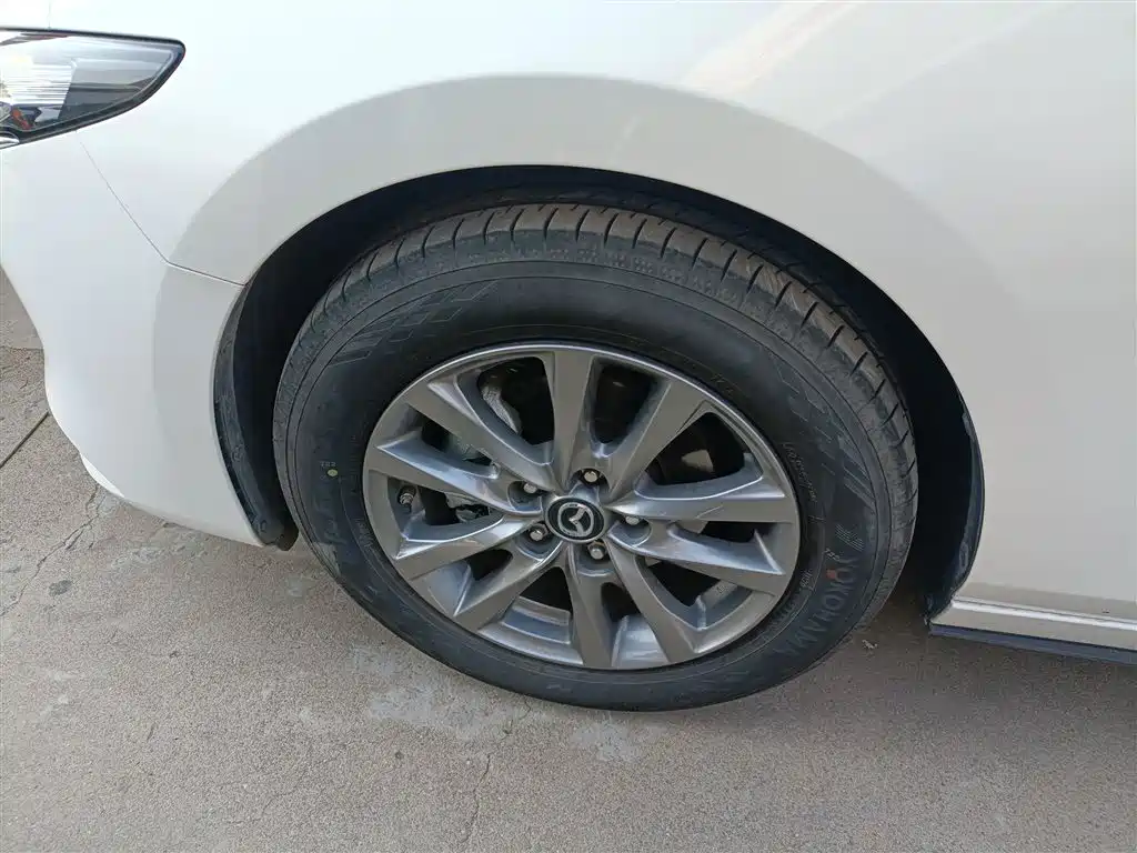 Mazda Mazda3 Axela 2024 2023 2.0L Auto Zhiqing