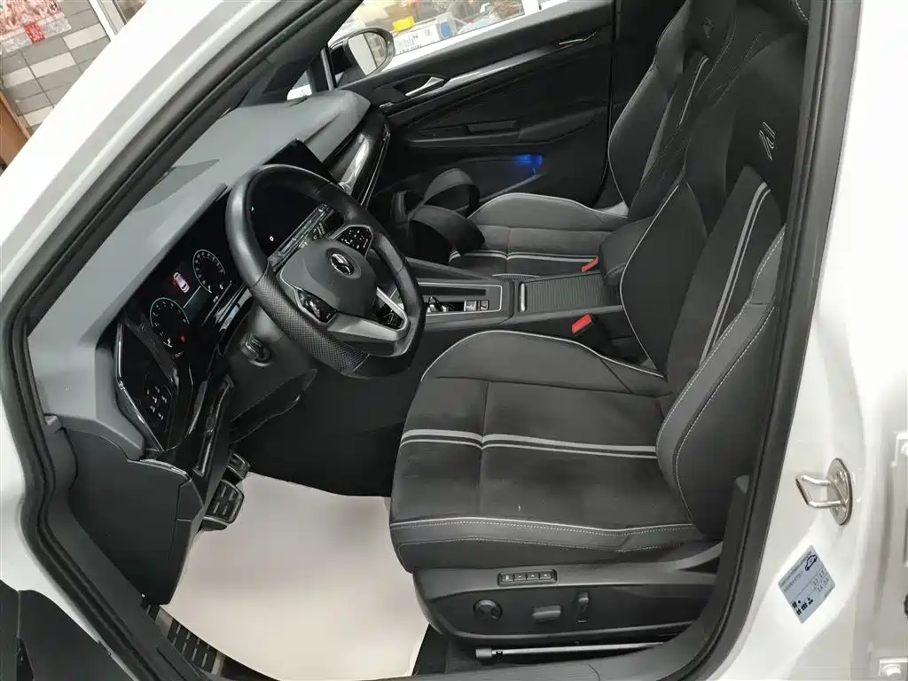 Volkswagen Golf 2023 Facelift 280TSI DSG R-Line Lite фото 15