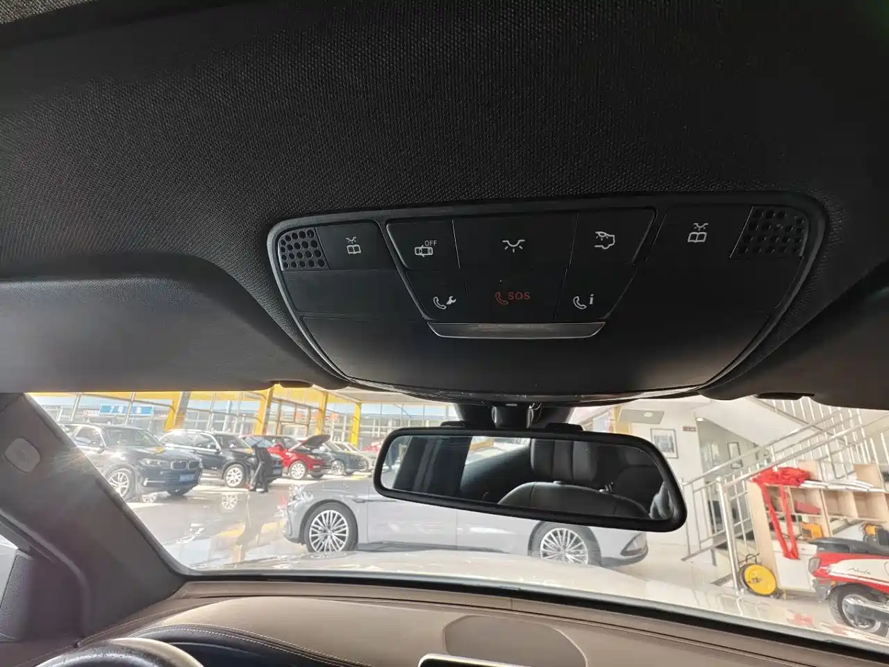 Mercedes-Benz GLC 2017 GLC 260 4MATIC Dynamic фото 17